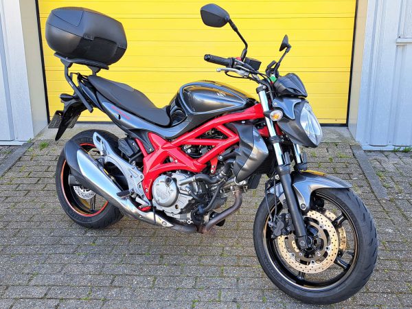 Suzuki SFV 650 Gladius Abs