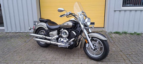 Yamaha XVS 1100 A Dragstar Classic