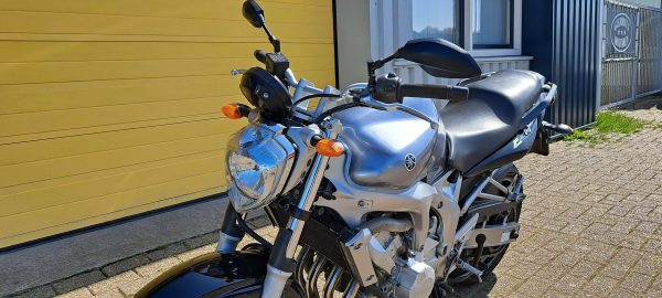 Yamaha FZ 6 Fazer - Afbeelding 11