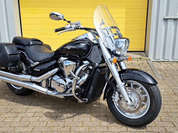 Suzuki C 1800 Intruder