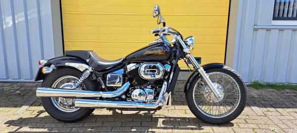 Honda VT 750 DC Black Widow - Afbeelding 2