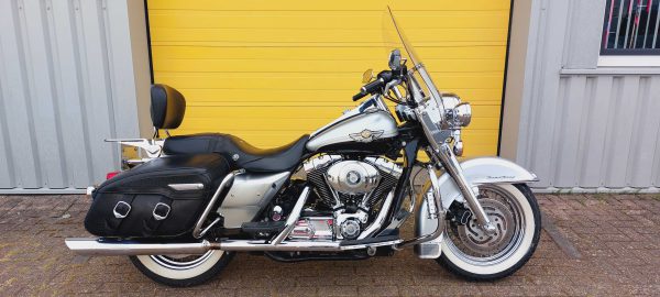 Harley-Davidson FLHRCI Road King - Afbeelding 2