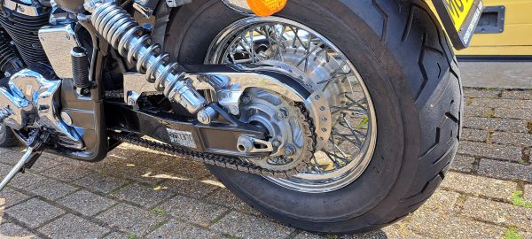 Honda VT 750 DC Black Widow - Afbeelding 16