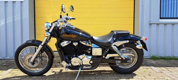 Honda VT 750 DC Black Widow - Afbeelding 3