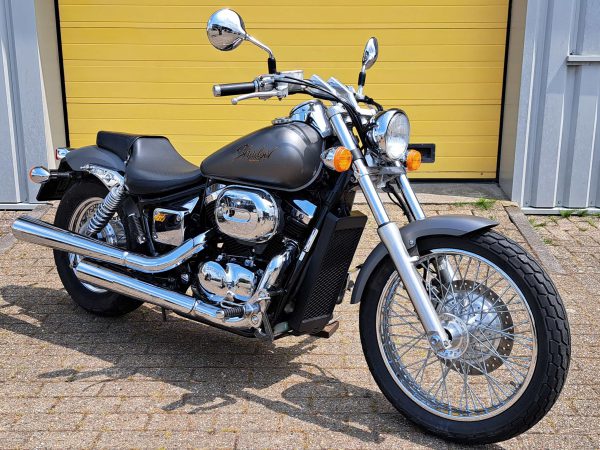 Honda VT 750 DC Black Widow