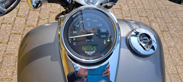 Honda VT 750 DC Black Widow - Afbeelding 10