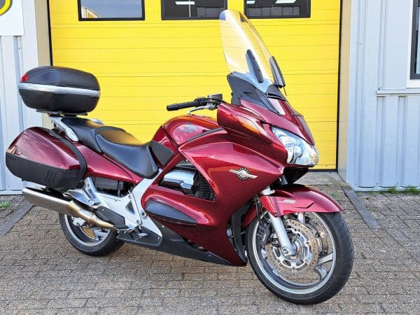 Honda ST 1300 A Pan European