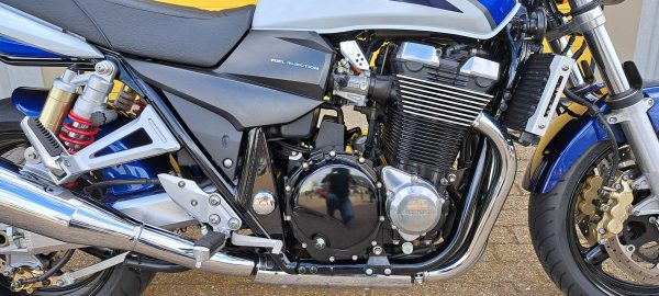 Suzuki GSX 1400 - Afbeelding 9
