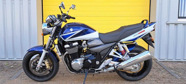 Suzuki GSX 1400 - Afbeelding 3