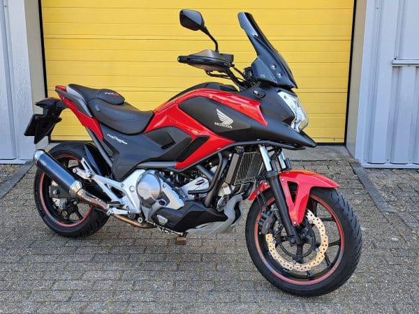 Honda NC 700 XA DCT